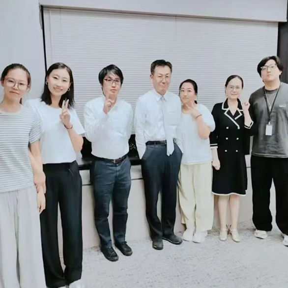 团队照片 7